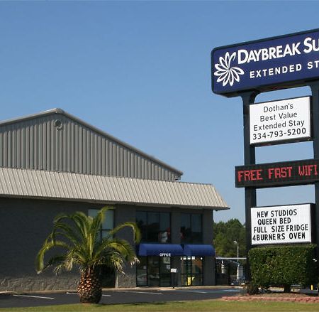 Daybreak Suites Extended Stay Dothan Exterior photo