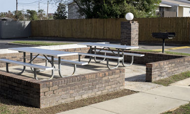 Daybreak Suites Extended Stay Dothan Exterior photo